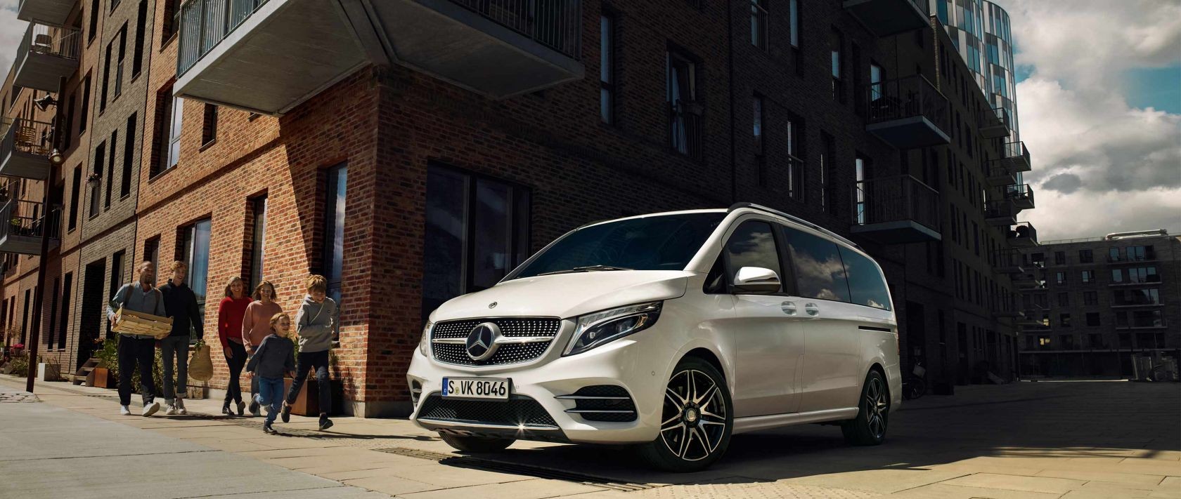 Mercedes-Benz undefined image