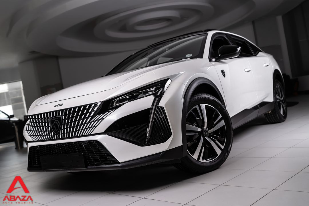 Peugeot undefined image