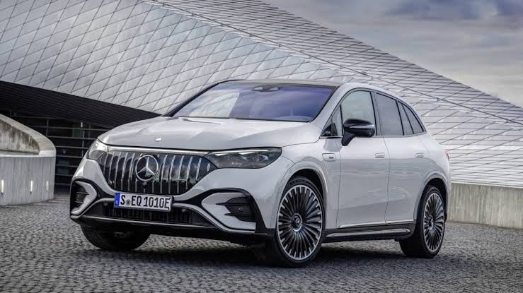 Mercedes-Benz undefined image