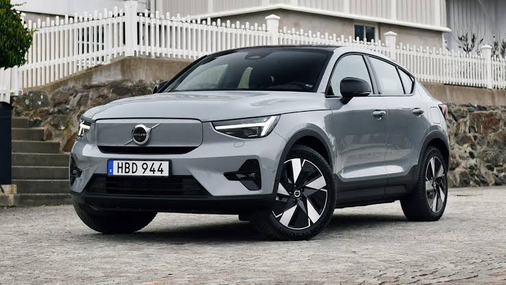 Volvo undefined image