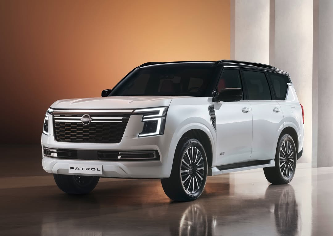 Nissan undefined image